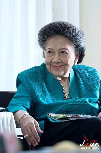 siti latifah herawati diah