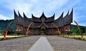 istana pagarruyuang batusangkar sumatera barat - kanalmu