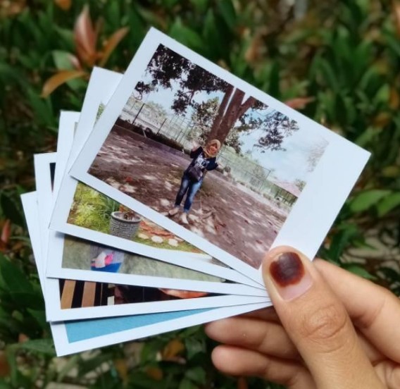 contoh foto polaroid